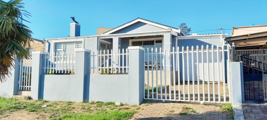 2 Bedroom Property for Sale in Cloetesville Western Cape